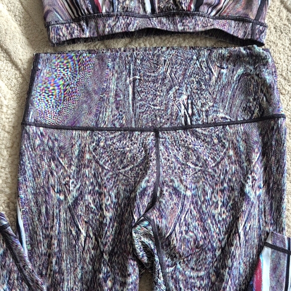 Stylish Multicolor Lululemon set - Picture 3 of 11